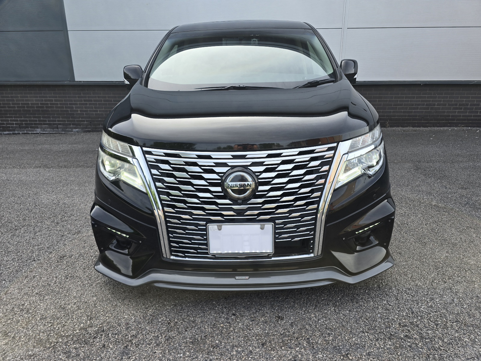 2014 Nissan Elgrand 3.5 V6 Nismo Edition