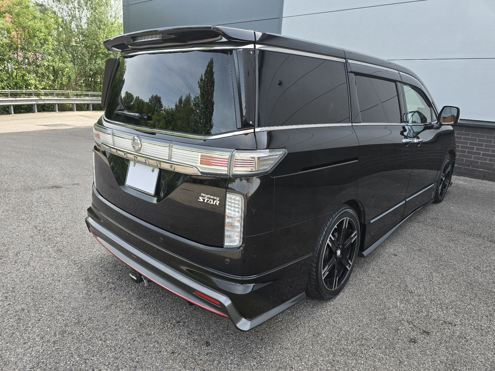 2014 Nissan Elgrand 3.5 V6 Nismo Edition