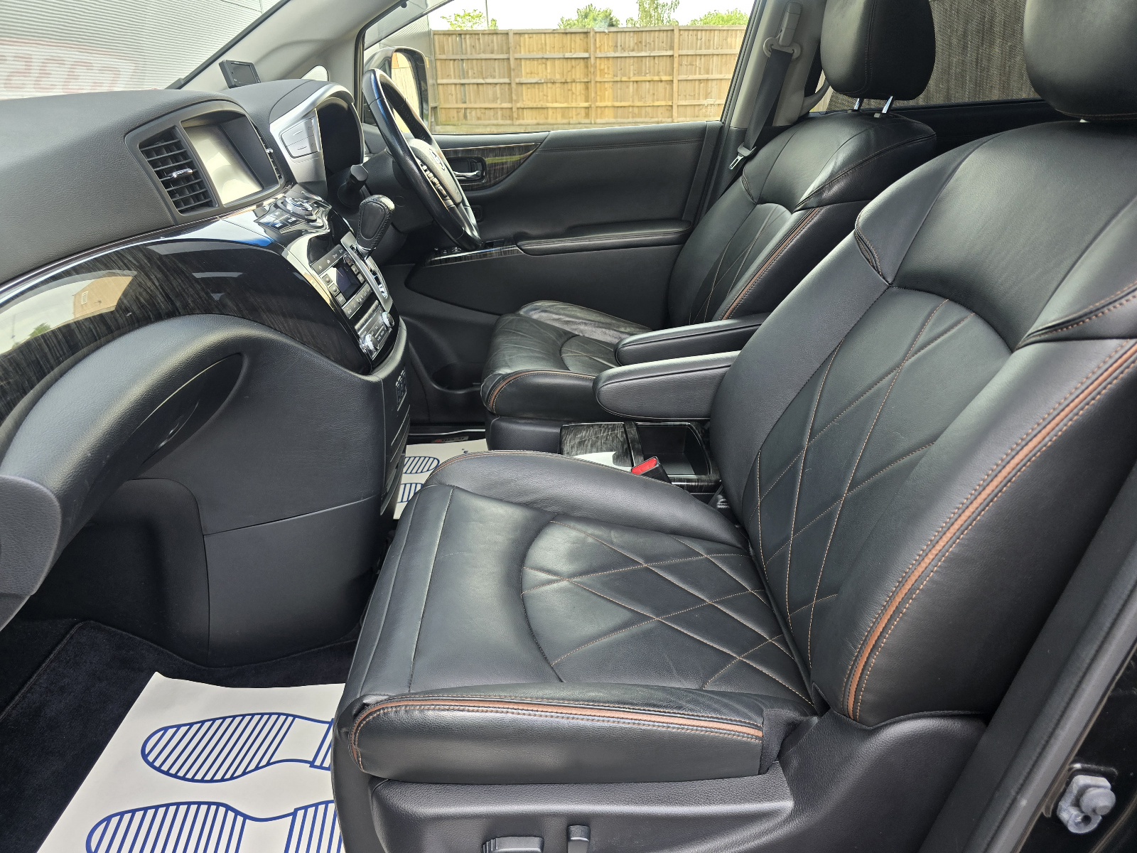 2014 Nissan Elgrand 3.5 V6 Nismo Edition