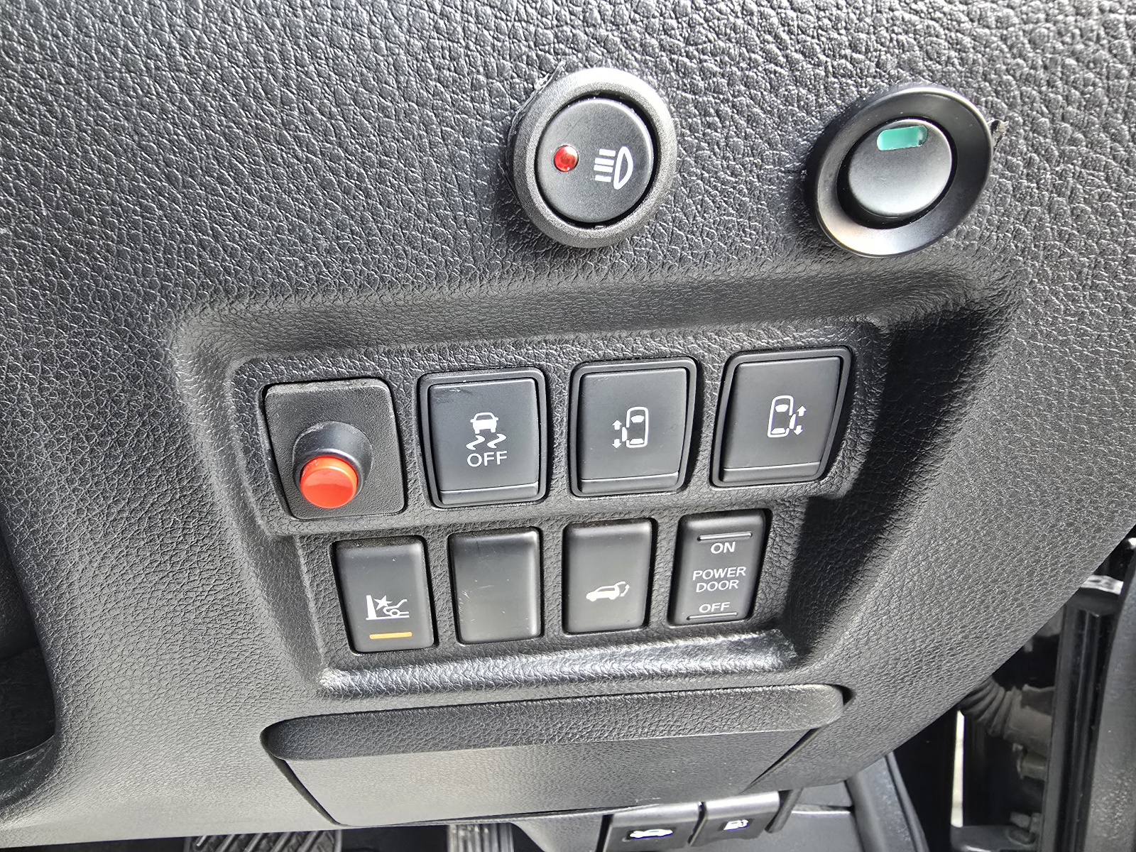 2014 Nissan Elgrand 3.5 V6 Nismo Edition